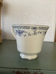 Minton Bone China Bellemeade tea cup coffee cup drinkware MINT Vintage cafe mug