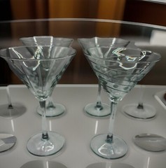 Set Of 4 Crystal High Quality Martini Glasses Variety Etched Designs Barware