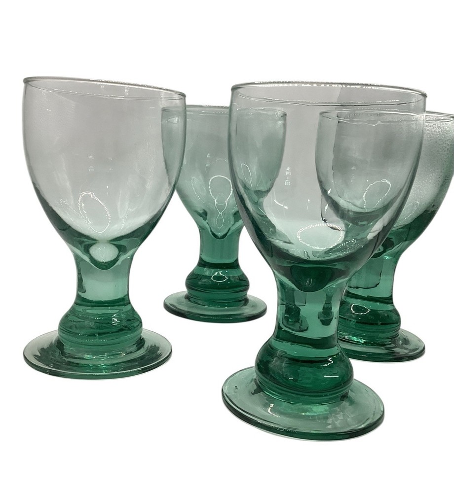 4 Crate and Barrel BARCELONA Aquamarine Jade Green Glass Goblets/Barware/Wine 7”