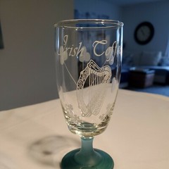 4X Vtg. SHAMROCK Irish Coffee Glasses Frosted Mugs Green Stems