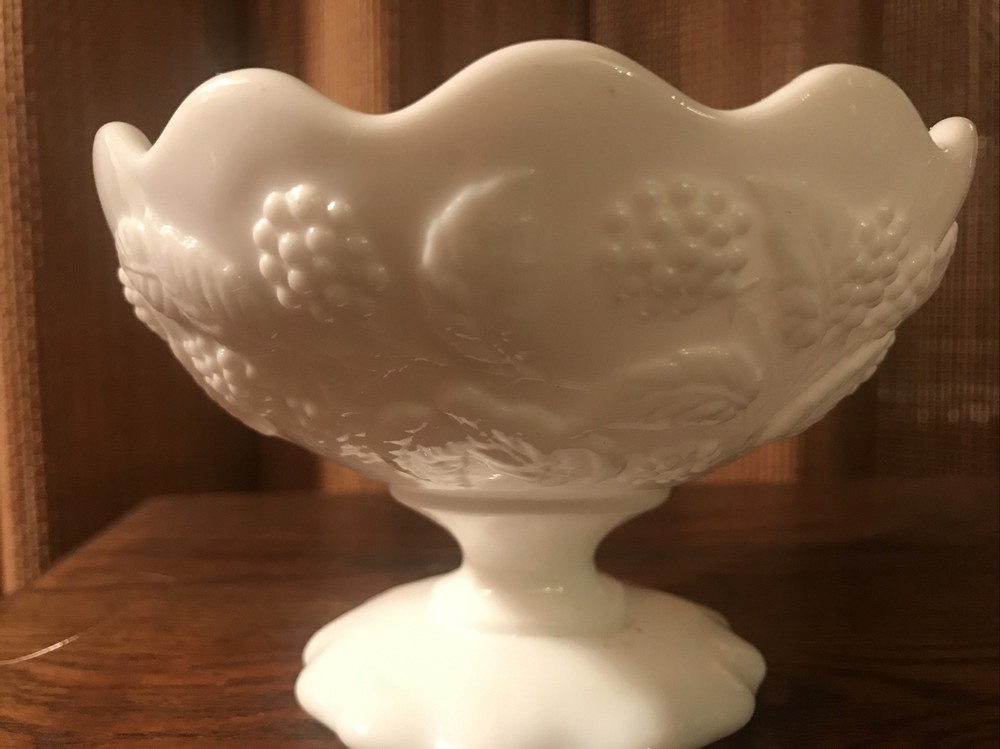 FOSTORIA Milk Glass BERRY – Footed Jam Jelly Compote