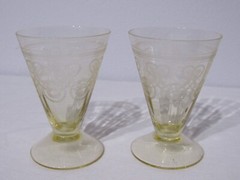 MORGANTOWN «Necklace» Pattern needle-etched yellow Cordial Glass Pair c.1930’s