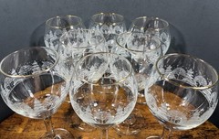 Set of 8 VTG Lynn’s Christmas Pines Wine Glasses Gold Trim 7 3/4″ Libbey