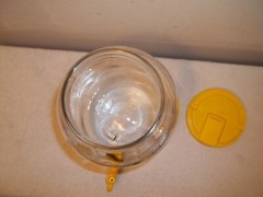 Vtg 1983 Cute Boy & Girl Lemonade Stand Glass Sun Tea Jar w/Spigot & Pour Spout