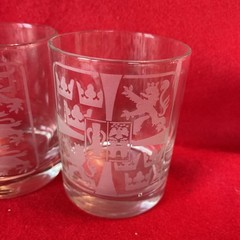 Horchow Collection Coat Of Arms Crystal Double Etched Design Set Of 4