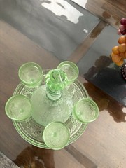 Vtg 70s Indiana Tiara Wine Decanter 8pc Set Chantilly Green Sandwich Glass Mint