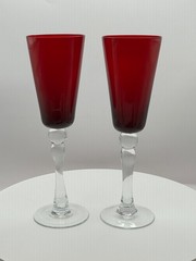 Set of 2 Ruby Red 9.5” Champagne Flute With Clear Stem And Foot, Damaged item