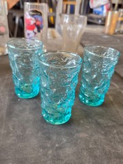 4 Vintage 1960’s Anchor Hocking crinkle-textured juice glasses aquamarine