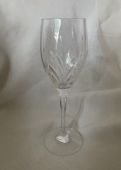 Mikasa Crystal PETIT POINTS 9″ Goblet / Red Wine – Mults available! – Retired!