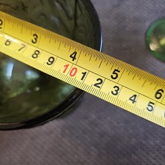 2 FTD Green Leaf Textured Glass 1975 Goblets 6.5×4 3/8″~ 2 SHADES OF GREEN