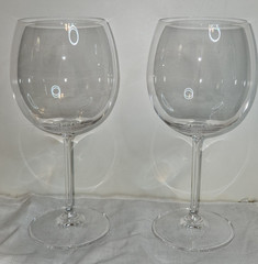 Pair of Marquis By Waterford Vintage Red Wine Glasses Crystal 8.5″ White Light 2