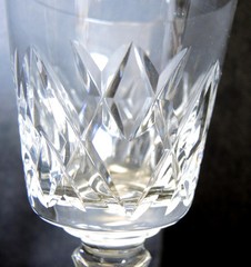 11 Piece Crystal Stemware Criss Cross Design Faceted Stems