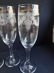 4 Vtg Pasabahce Duchess Crystal Champagne Flutes White Floral Etching Gold Band