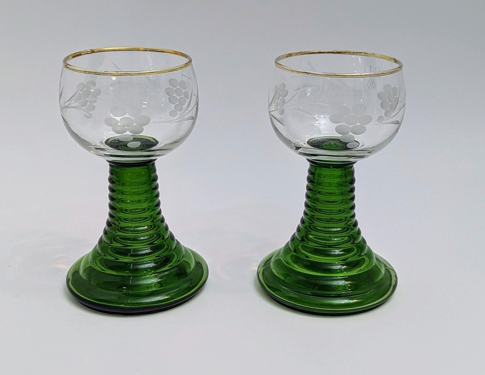 Vintage Green Stem Rib Beehive Etched Grape Glasses Gold Rim -2