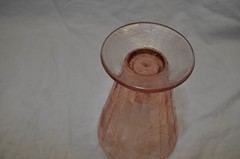 Jeannette Floral Poinsettia Depression Glass Pink pitcher. 8″ tall. 32 oz.