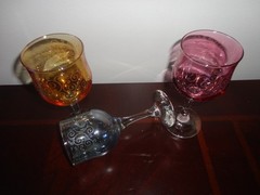 CRISTALLERIA FRATELLI FUMO SET / 3 ETCHED AMBER BLUE & PURPLE WINE GLASSES ITALY