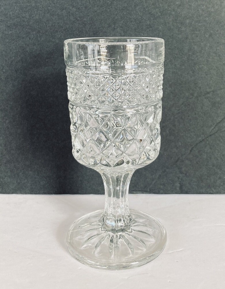 VINTAGE Anchor Hocking Clear Wexford 4-1/2″ 2 oz. Cordial Glass MINT
