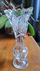 American Brilliant Style Whirling Star Pedestal Lead Crystal Vase Pinwheel Bud