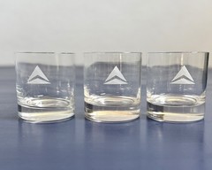 Set of 5 Clear Glass Tumblers 7 oz with Sand-Etched White Delta Arlines Symbol