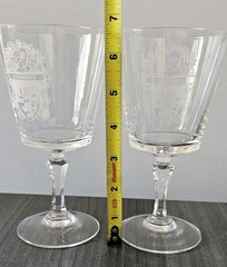 Edwards Coat of Arms Genuine Lead Crystal Etched Family Crest Wine Glass Gob X2