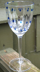 Vtg 8″ CLEAR WAVED OPTIC PANEL w BLUE POLKA DOTS WATER GOBLET GLASS Hand Blown