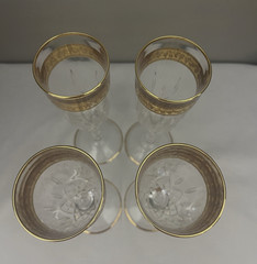 Beautiful VTG Set of 4 Cut Crystal Champagne Flutes w/Gold Overlay Trim 8″ H