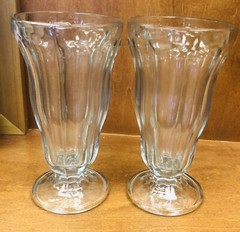 Set of 2 Heavy Glass Vintage Ice Cream Sunday Serving Glasses
