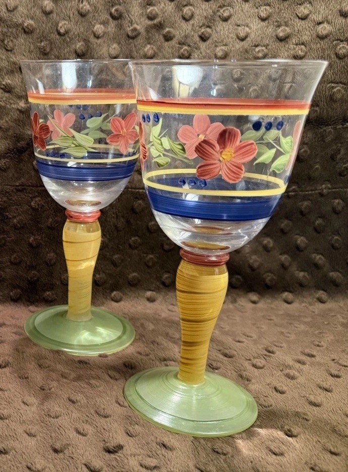 Set of 2-Vintage Hand-Painted Floral Wine Goblets absolutely beautiful. ￼