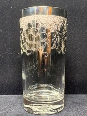 Set of 8 Dorothy Thorpe Silver Fade W/ Grape Design Highball Glasses w/ Carrier