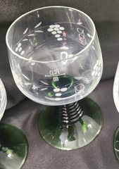 Luminarc FRANCE Glass Wine Goblets Emerald Green Stem Ribbed Grape Vine Set Of 4
