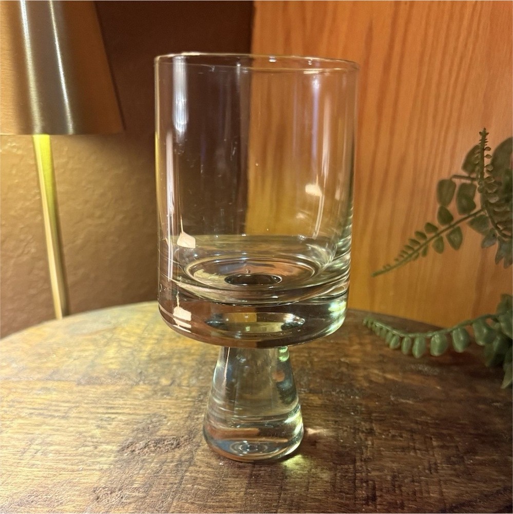 Clear Glass Goblet – Round Shape, Glossy Finish, 5.5″ Tall