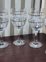 Circleware Crystal Duchess Wine Goblet White Flowers Gold Bands 7 1/4″ Set Of 4
