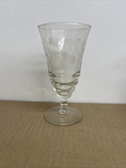 2 Rare Vintage Floral Etched Stemware Glass Water Goblets Dessert MINT daisy