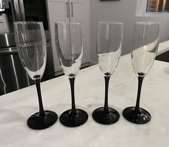 Vtg Luminarc Domino Black Stem Champagne 🥂 Flute Wine Glasses France Set Of 4