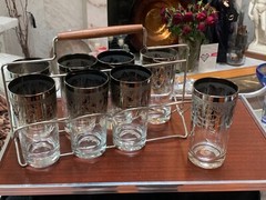 Set of 8 Dorothy Thorpe Silver Fade W/ Grape Design Highball Glasses w/ Carrier