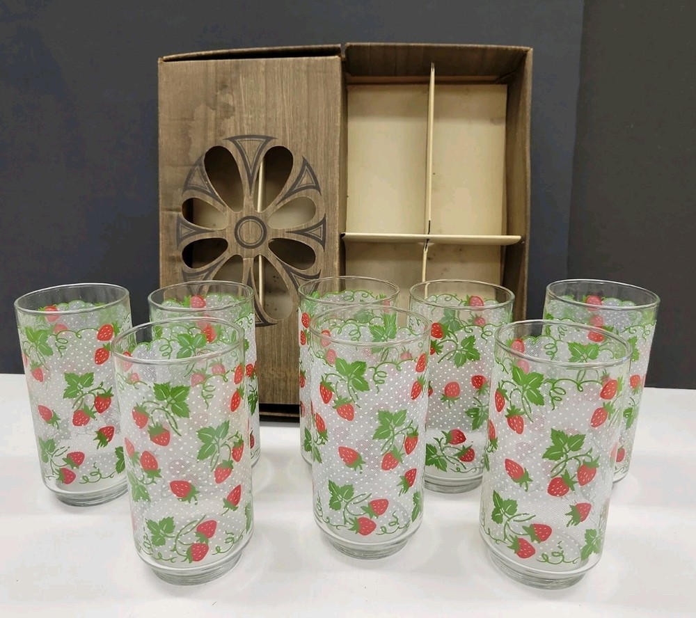 Vintage Libbey Glass Strawberry Blossoms White Dot Set Of 8
