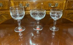 VTG 24 Crystal Glass Set Etched Berry Leaf Wine Goblet Champagne Sherry Portugal