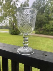 Avon Fostoria Hearts and Diamonds Goblet A clear glass water goblet featuring a