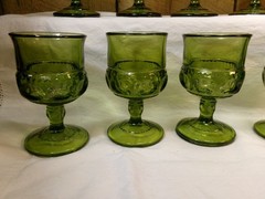 12 Vintage Indiana Glass Avocado Green Kings Crown Thumbprint 4 3/8″ Goblets