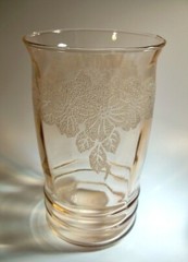 MacBETH EVANS DOGWOOD APPLE BLOSSOM PINK 5″ TALL 12-OUNCE DECORATED TEA TUMBLER!