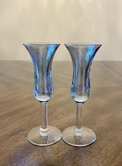 6 Cordial Shot Aperitif Glasses Tulip Shape 3 Color Iridescent 1 oz. Glasses 6″
