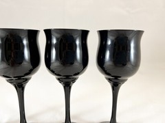 Set of 4 VTG Opaque Black Blown Glass Tulip Wine Glasses with Flared Rim 6 ounce