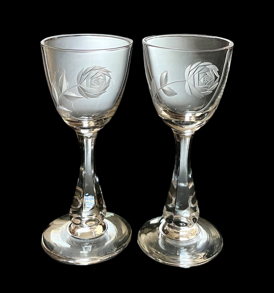 Set of 2 Vintage Fine Arts Crystal Romance Rose 4.5” Cordial Glasses Excellent