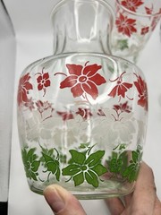 Vtg Anchor Hocking Poinsettia Carafe & 2 Highball Glasses Red Green White