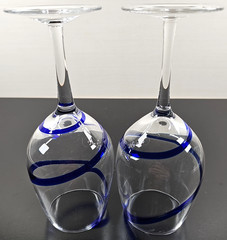(2) Pier 1 Swirline Cobalt Water Goblets Set Elegant Blue Swirl Stemware Bar Lot