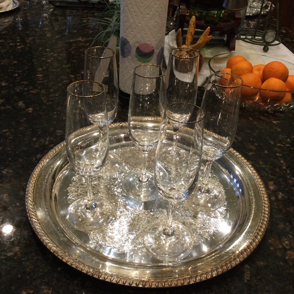 Gold Rim Champagne Flutes set of 6, 8 oz. Hand Blown Stemware Crystal Clear