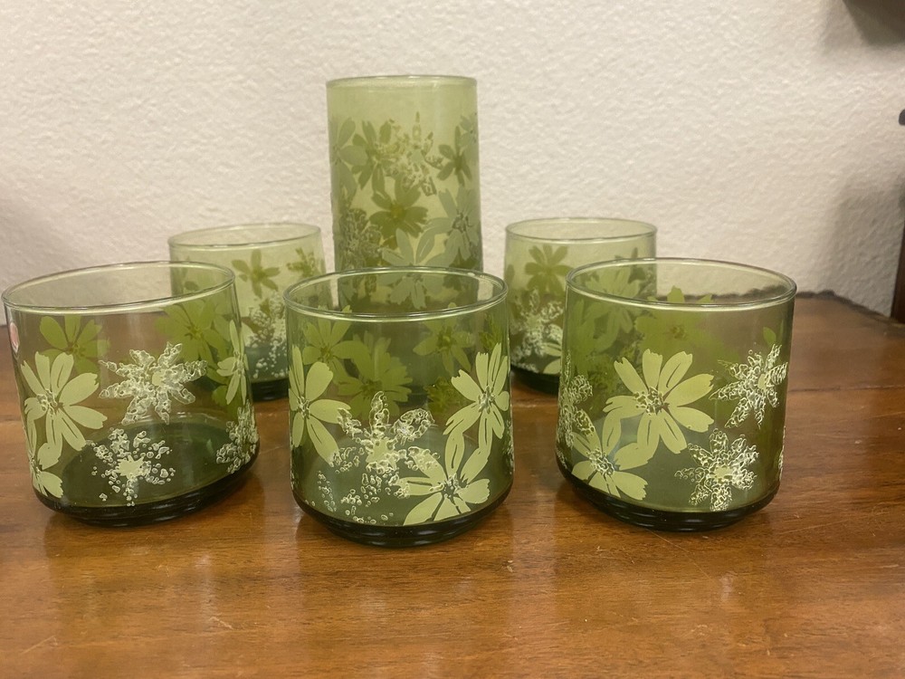 Vintage 6 Mid Century Modern Libbey’s Green Daisy Glasses Raised Relief Pattern