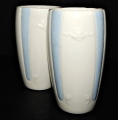 2 Victoria Water Tumblers Cup Loma Pottery Arizona White Blue Trim Floral Scroll