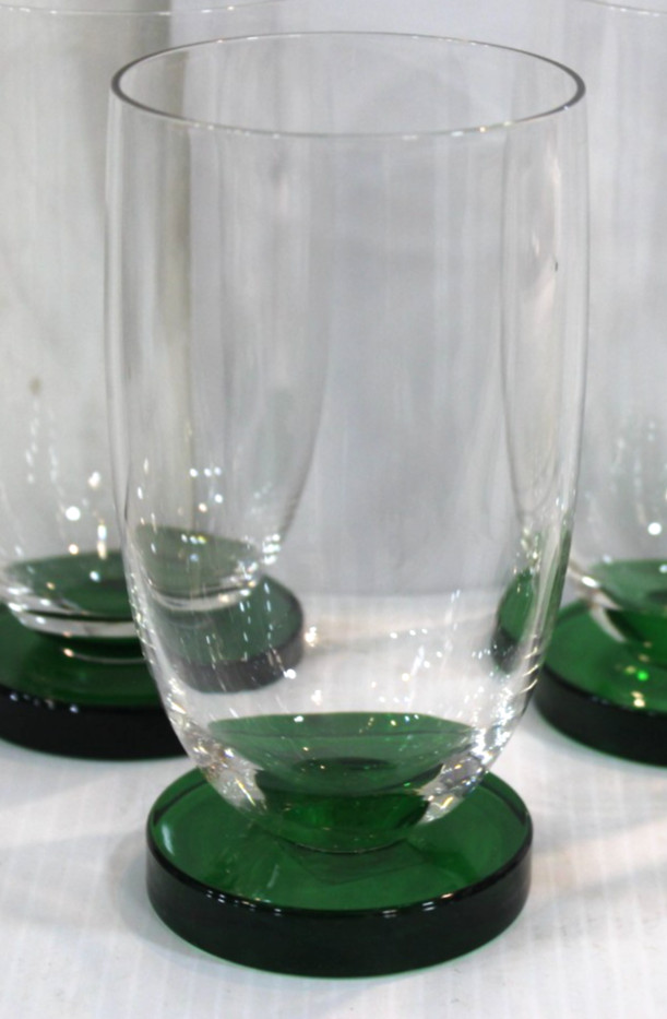 One Vintage Cambridge Tuxedo Glass Emerald Green Tumbler 5 3/8″ Mid-Century