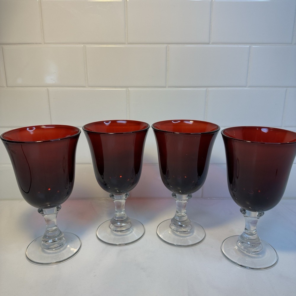 VINTAGE «KNIGHTS TALE» RUBY RED WINE GOBLETS 14 OZ /7.25″ TALL BY ARC~SET OF 4